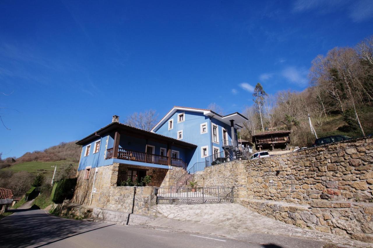 La Casona De Cardes Hotell Onís Exteriör bild