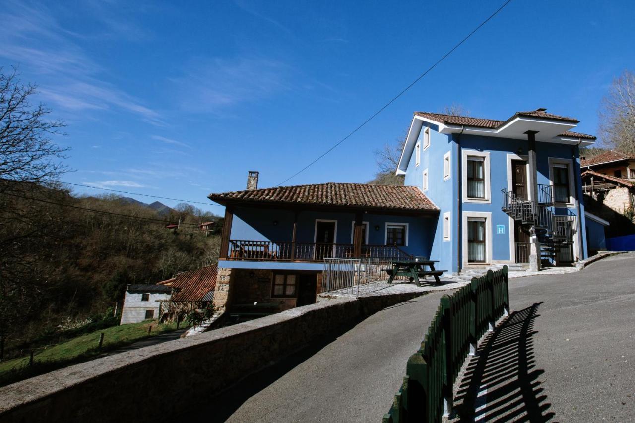 La Casona De Cardes Hotell Onís Exteriör bild