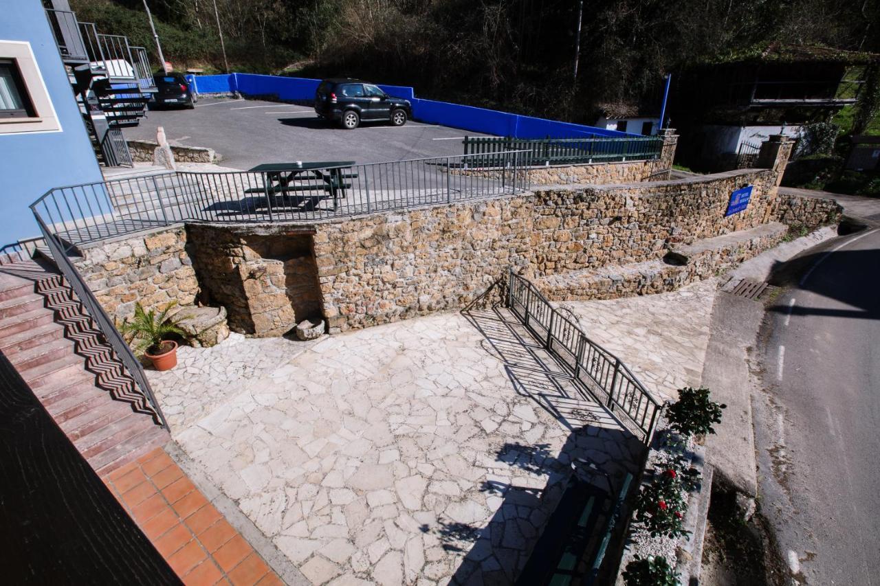 La Casona De Cardes Hotell Onís Exteriör bild